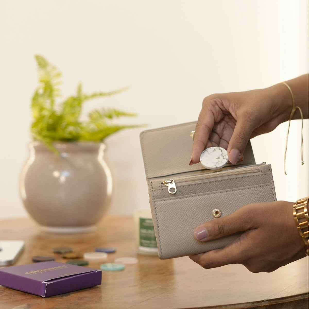 Howlite Coin 4