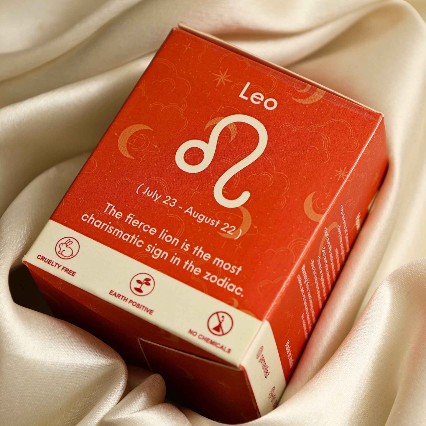 Leo Zodiac Manifestation Candle with gift ready packaging box for courage and creativity.
